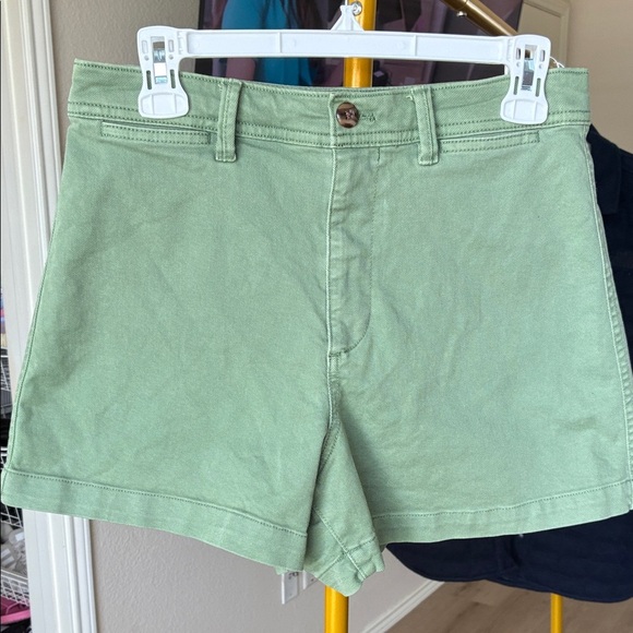 GAP Green Bermuda Shorts Classic Cotton Blend - Picture 1 of 3